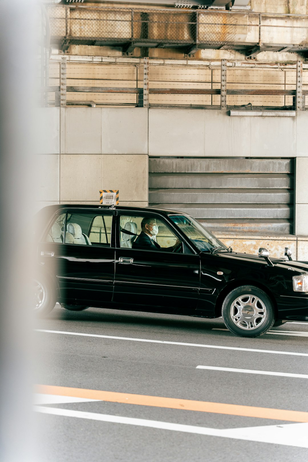 Welcome to Kyoto ! Amazed by these extremely elegant taxis.